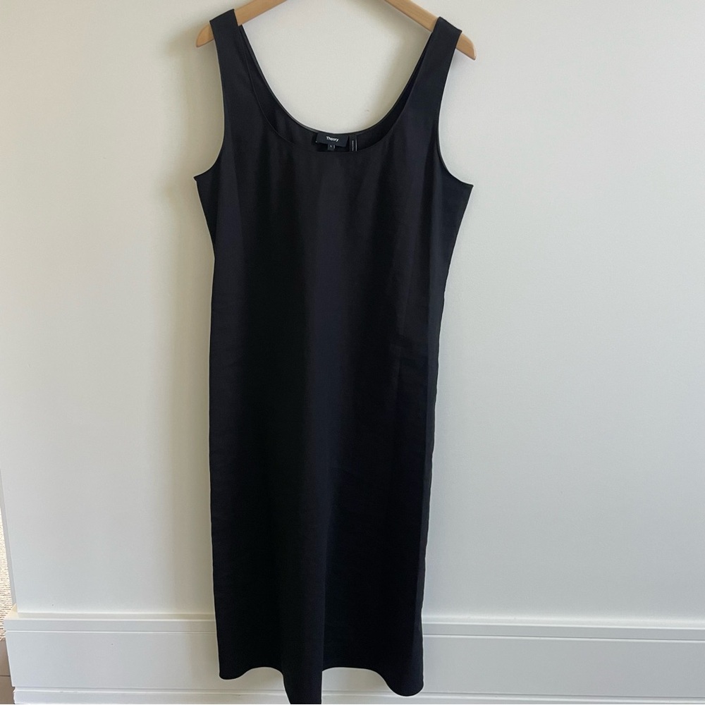 Theory black good linen scoop dress